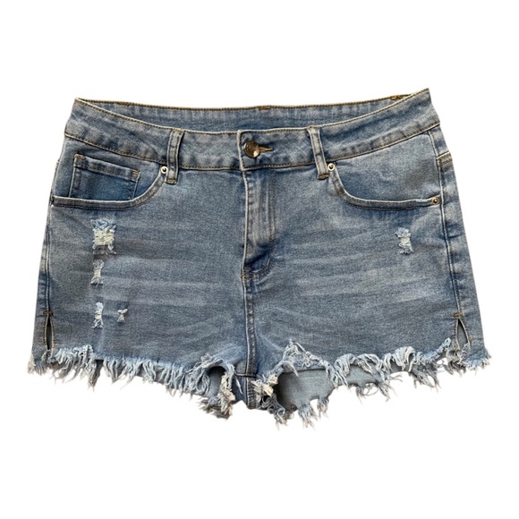 🔹High Waisted Distressed Denim Blue Shorts🔹 - Picture 2 of 8